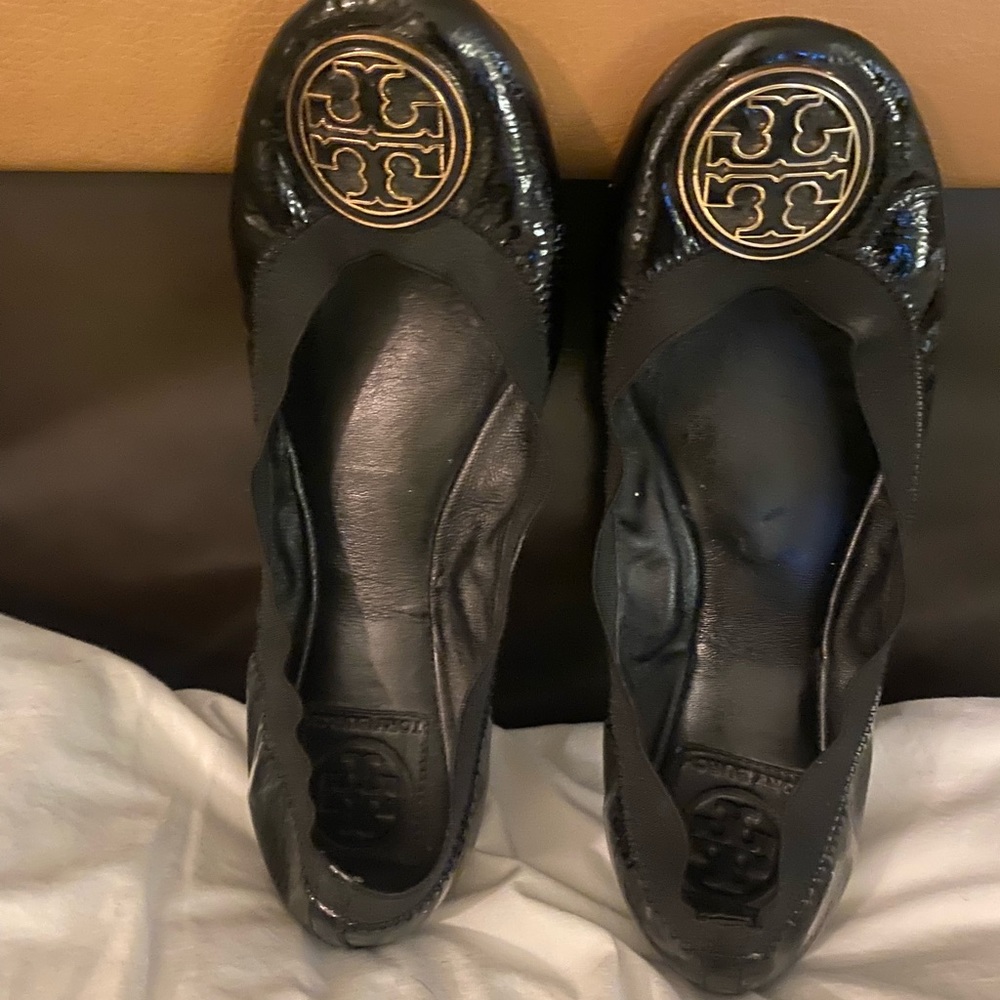 Tory Burch patent black flat